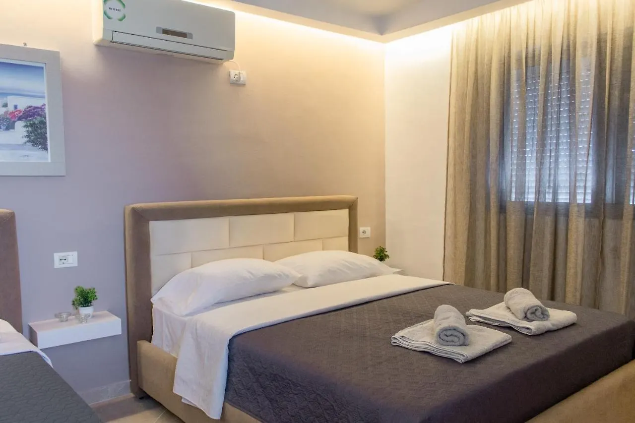 Yard Apartments - By Hotel Ronaldo Ksamil