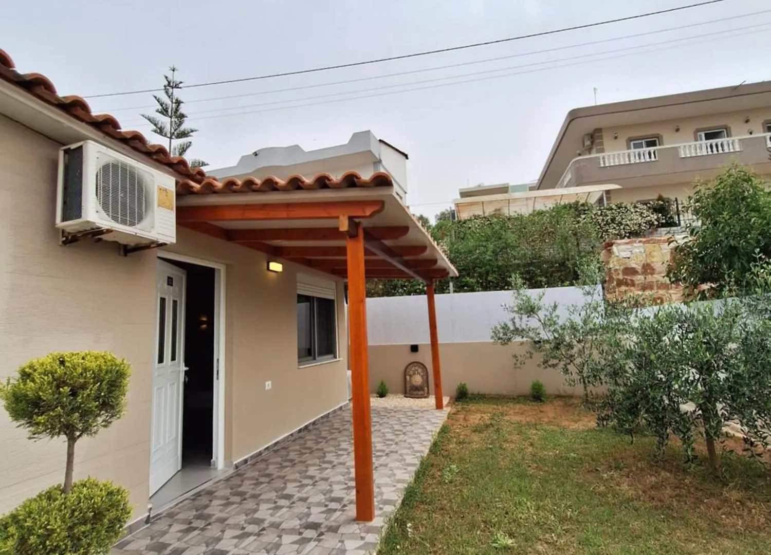 Yard Apartments - By Hotel Ronaldo Ksamil Albania