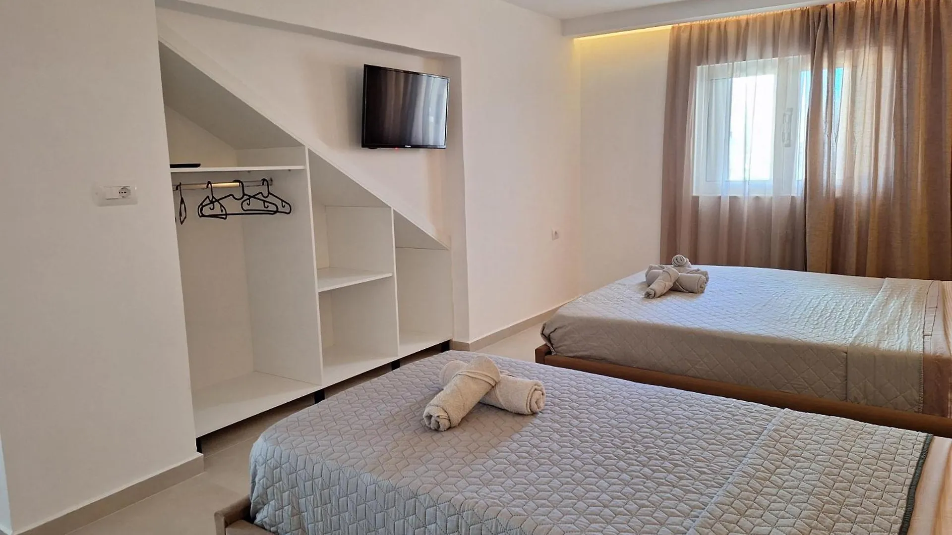 Yard Apartments - By Hotel Ronaldo Ksamil 0*,  Albania