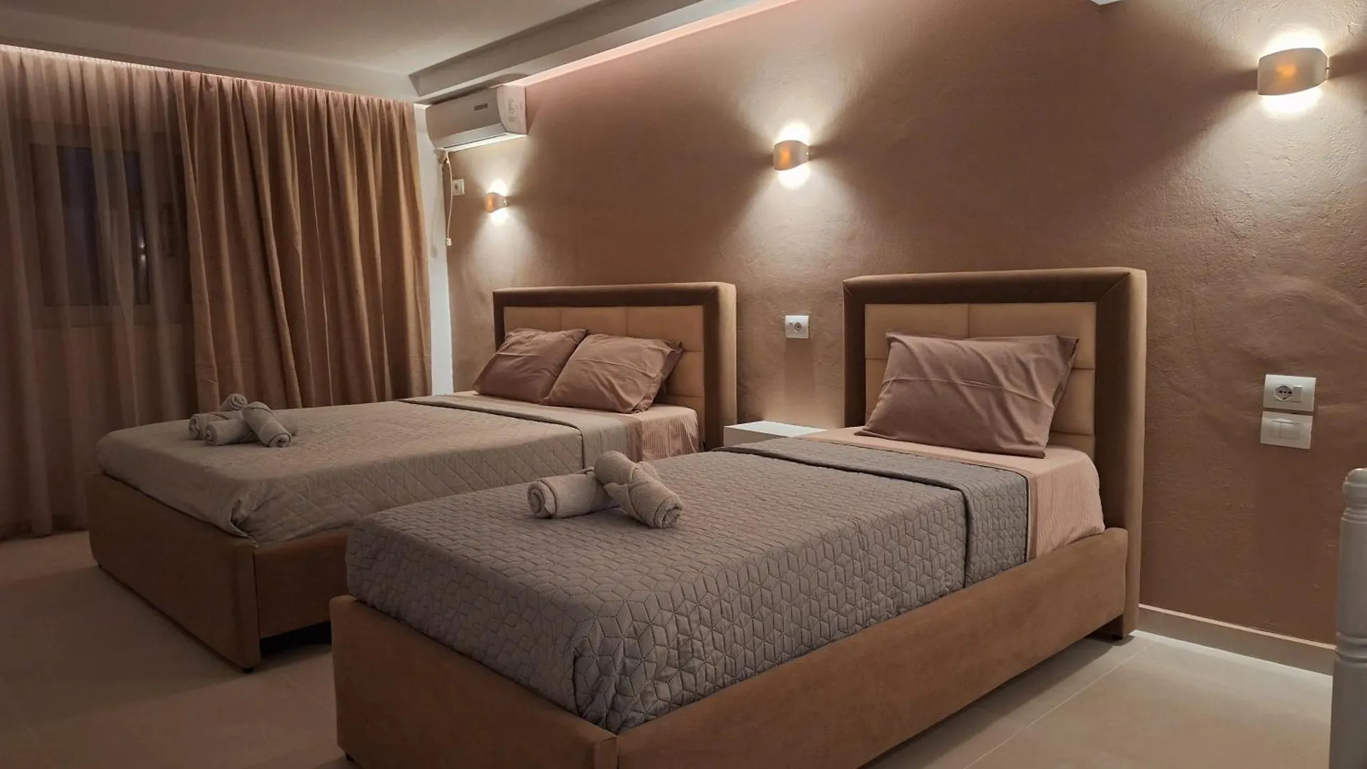 Yard Apartments - By Hotel Ronaldo Ksamil 0*,